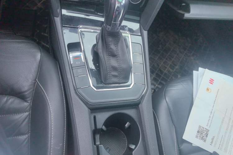 Used Volkswagen Lamando 2018 280TSI DSG Comfort Edition Gear Lever