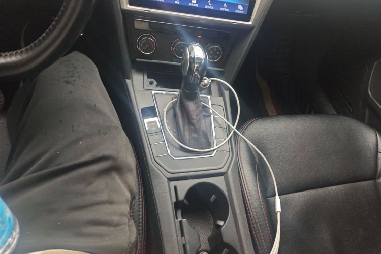 Used Volkswagen Lamando 2018 230TSI DSG Fashion Edition Gear Lever