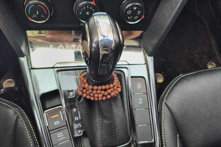 Used Volkswagen Lamando 2018 230TSI DSG Fashion Edition Gear Lever