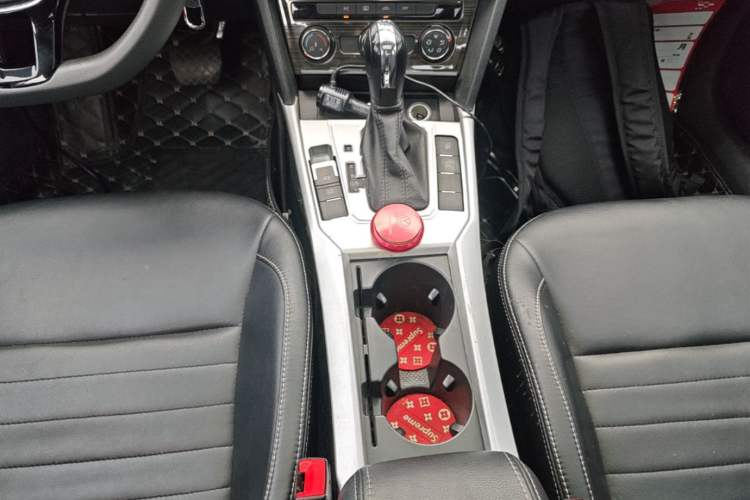 Used Volkswagen Lamando 2018 230TSI DSG Fashion Edition Gear Lever