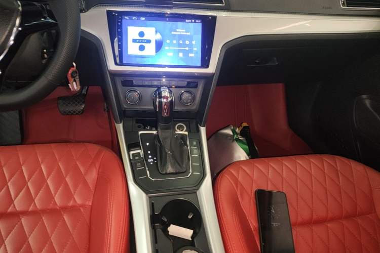 Used Volkswagen Lamando 2018 230TSI DSG Fashion Edition Gear Lever