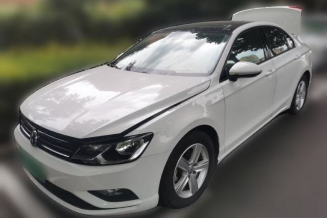 Ojetý Volkswagen Lamando 2018 230TSI DSG Fashion Edition