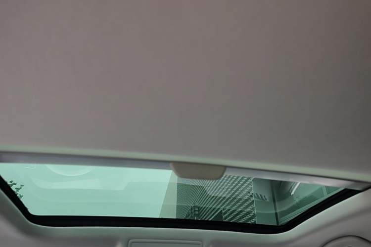 Used Volkswagen Lamando 2018 280TSI Manual Comfort Edition Headliner