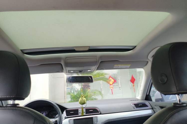 Used Volkswagen Lamando 2018 280TSI DSG Comfort Edition Headliner