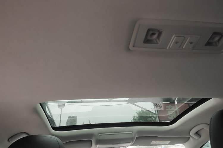 Used Volkswagen Lamando 2018 230TSI DSG Fashion Edition Headliner