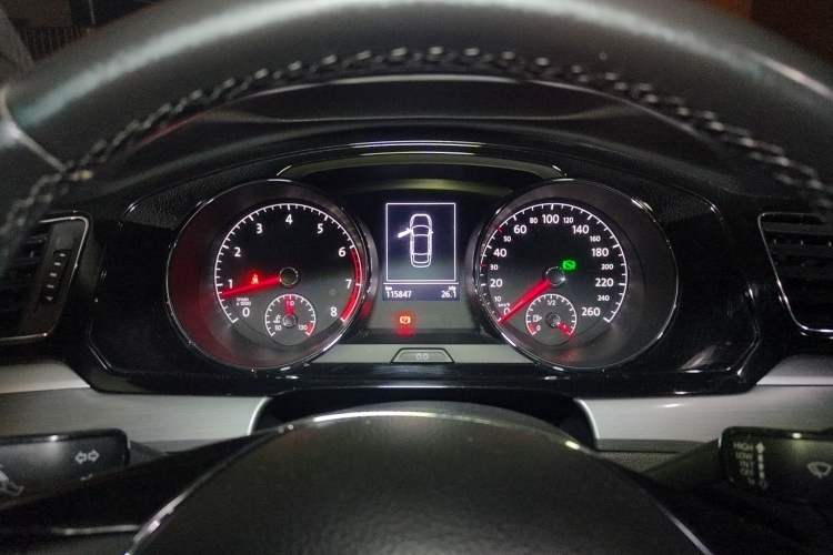 Used Volkswagen Lamando 2018 280TSI DSG Comfort Edition Instrument Cluster