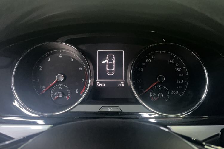 Used Volkswagen Lamando 2018 280TSI DSG Comfort Edition Instrument Cluster