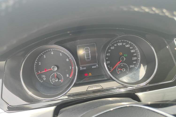 Used Volkswagen Lamando 2018 280TSI DSG Comfort Edition Instrument Cluster
