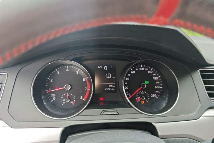 Used Volkswagen Lamando 2018 230TSI DSG Fashion Edition Instrument Cluster