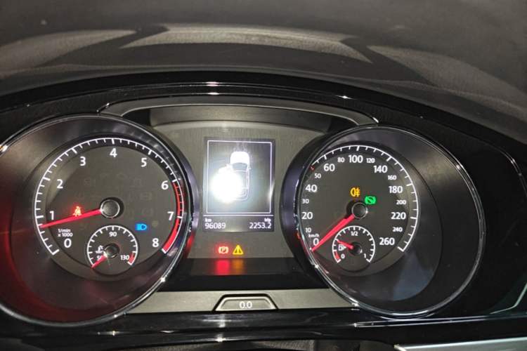 Used Volkswagen Lamando 2018 280TSI DSG Comfort Edition Instrument Cluster