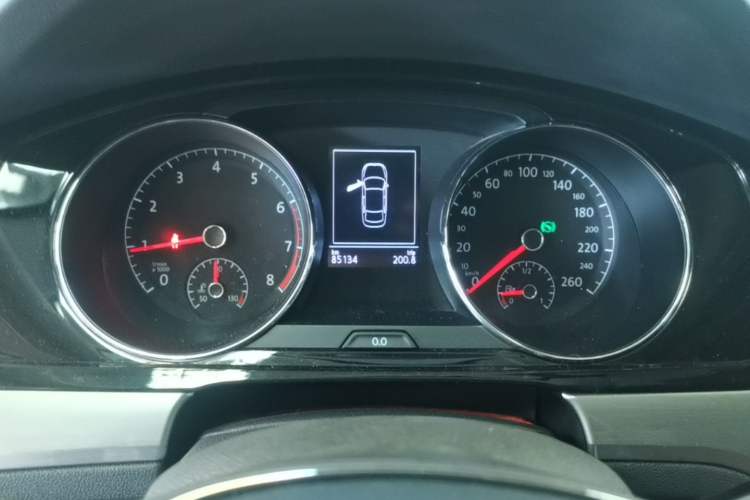 Used Volkswagen Lamando 2018 280TSI DSG Comfort Edition Instrument Cluster