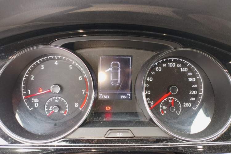 Used Volkswagen Lamando 2018 280TSI DSG Comfort Edition Instrument Cluster