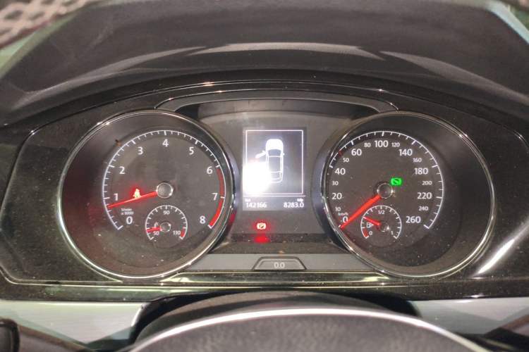 Used Volkswagen Lamando 2018 280TSI DSG Comfort Edition Instrument Cluster