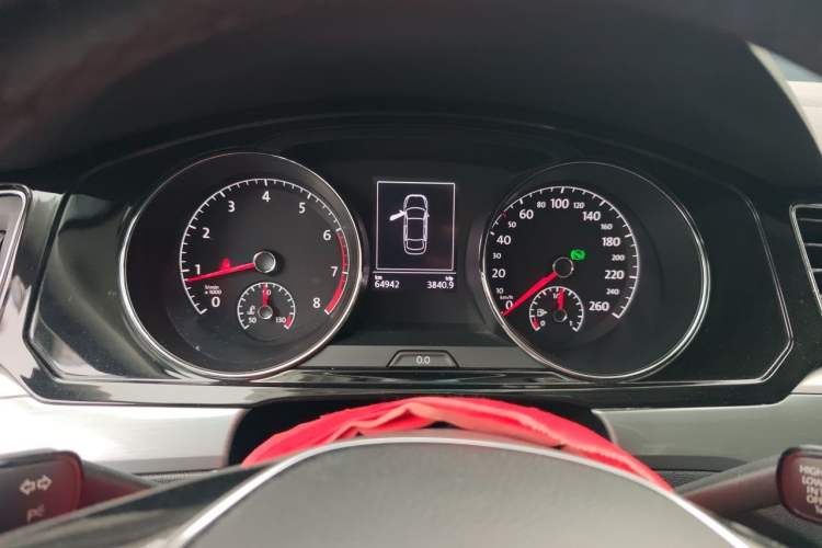 Used Volkswagen Lamando 2018 280TSI DSG Comfort Edition Instrument Cluster
