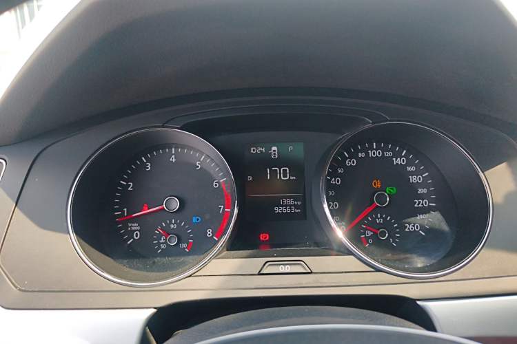 Used Volkswagen Lamando 2018 230TSI DSG Fashion Edition Instrument Cluster