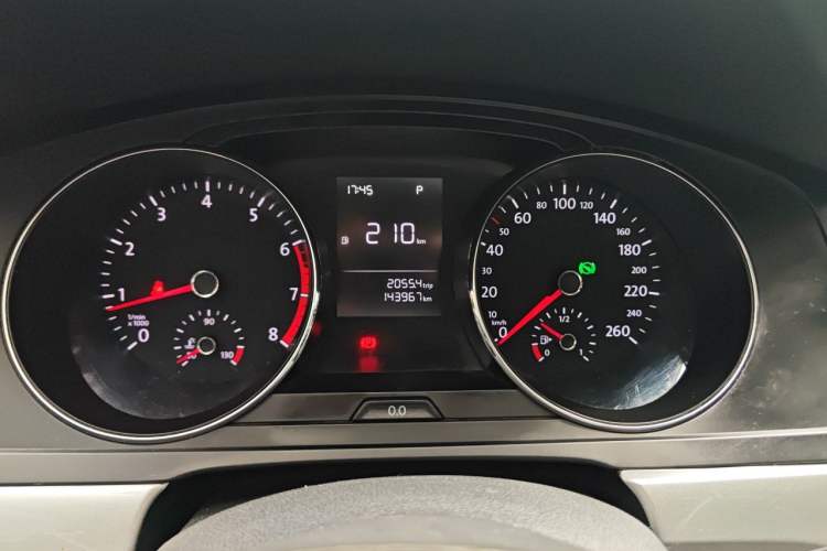 Used Volkswagen Lamando 2018 230TSI DSG Fashion Edition Instrument Cluster