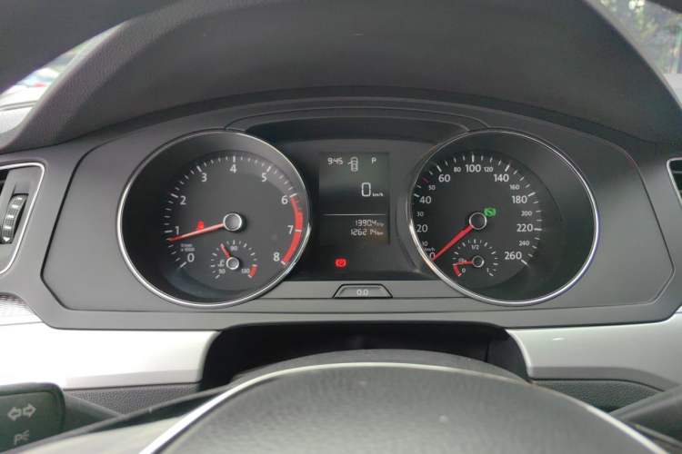 Used Volkswagen Lamando 2018 230TSI DSG Fashion Edition Instrument Cluster
