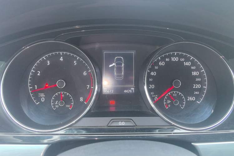 Used Volkswagen Lamando 2018 280TSI DSG Comfort Edition Instrument Cluster