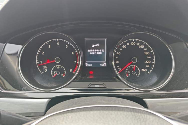 Used Volkswagen Lamando 2018 280TSI DSG Comfort Edition Instrument Cluster