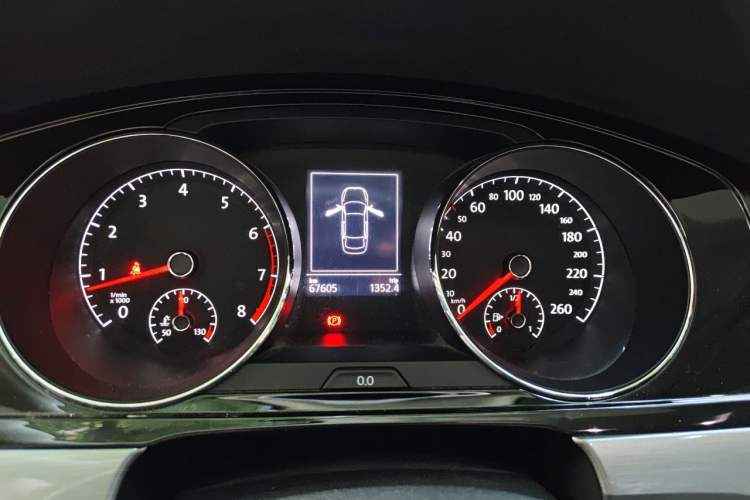 Used Volkswagen Lamando 2018 280TSI DSG Comfort Edition Instrument Cluster