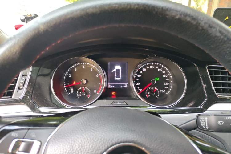 Used Volkswagen Lamando 2018 280TSI DSG Comfort Edition Instrument Cluster