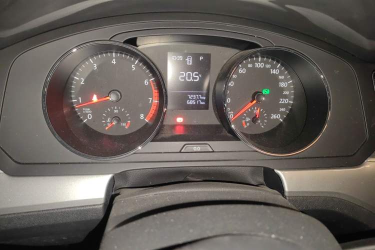 Used Volkswagen Lamando 2018 230TSI DSG Fashion Edition Instrument Cluster