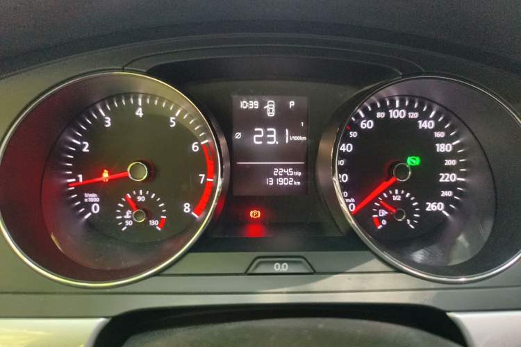 Used Volkswagen Lamando 2018 230TSI DSG Fashion Edition Instrument Cluster