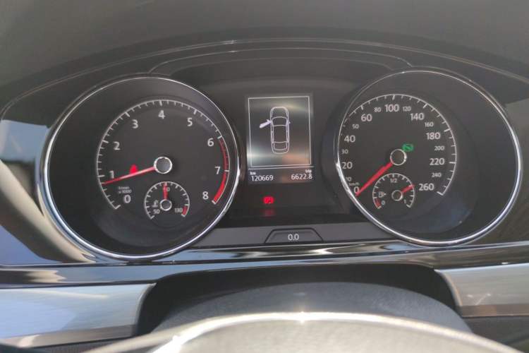 Used Volkswagen Lamando 2018 280TSI DSG Comfort Edition Instrument Cluster