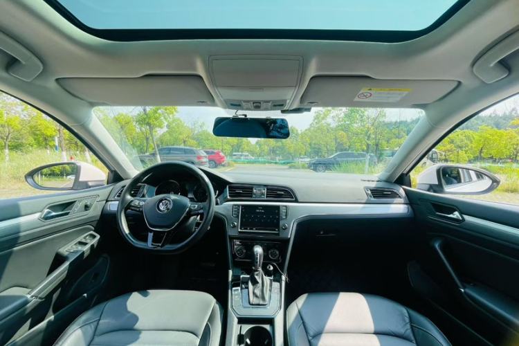 Used Volkswagen Lamando 2018 280TSI DSG Comfort Edition Interior 1