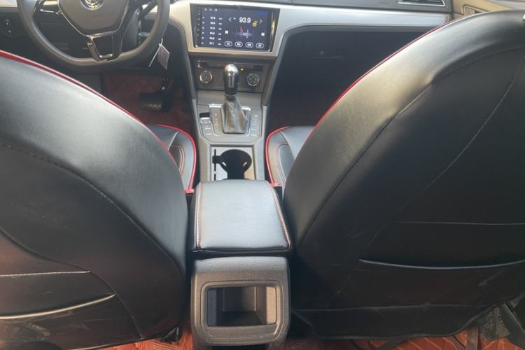 Used Volkswagen Lamando 2018 230TSI DSG Fashion Edition Interior 1