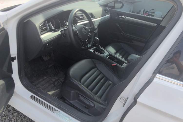 Used Volkswagen Lamando 2018 280TSI DSG Comfort Edition Interior 1