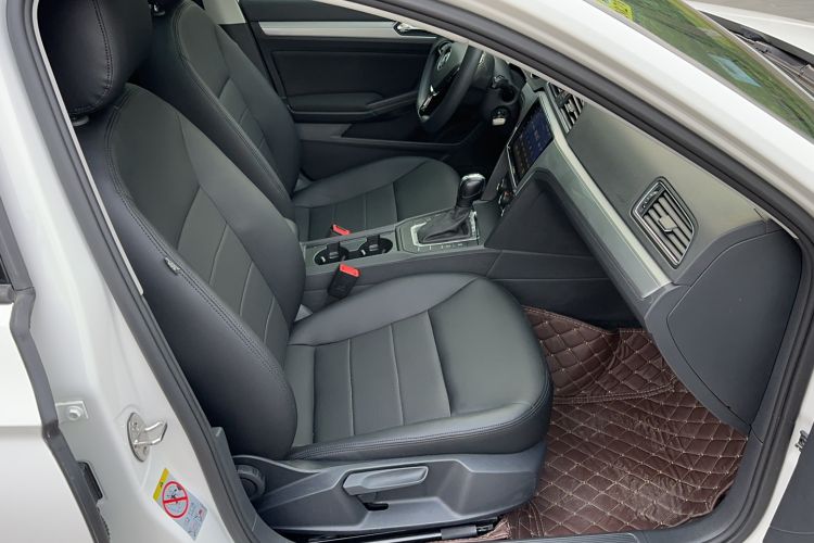 Used Volkswagen Lamando 2018 230TSI DSG Fashion Edition Interior 1