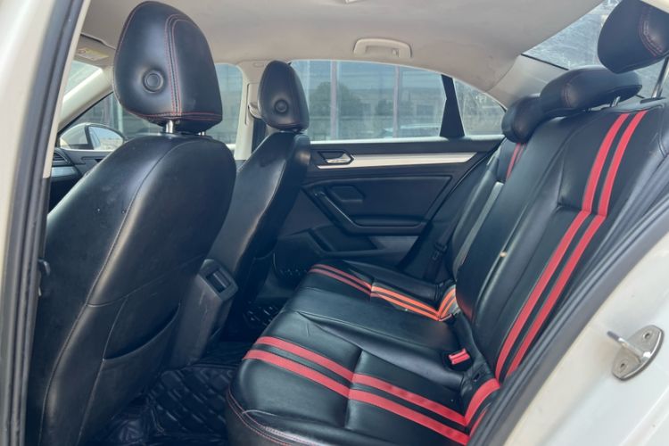 Used Volkswagen Lamando 2018 230TSI DSG Fashion Edition Interior 2