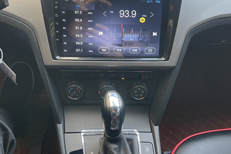 Used Volkswagen Lamando 2018 230TSI DSG Fashion Edition Interior 3