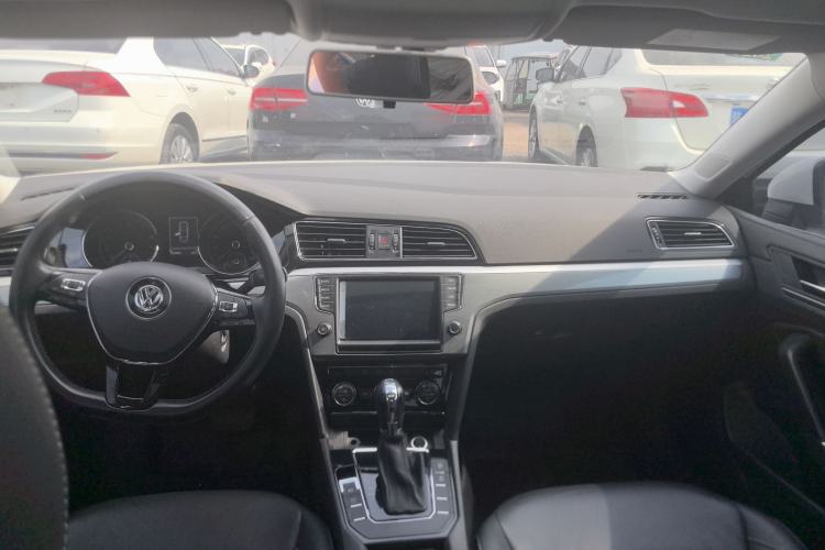 Used Volkswagen Lamando 2018 280TSI DSG Comfort Edition Interior 3