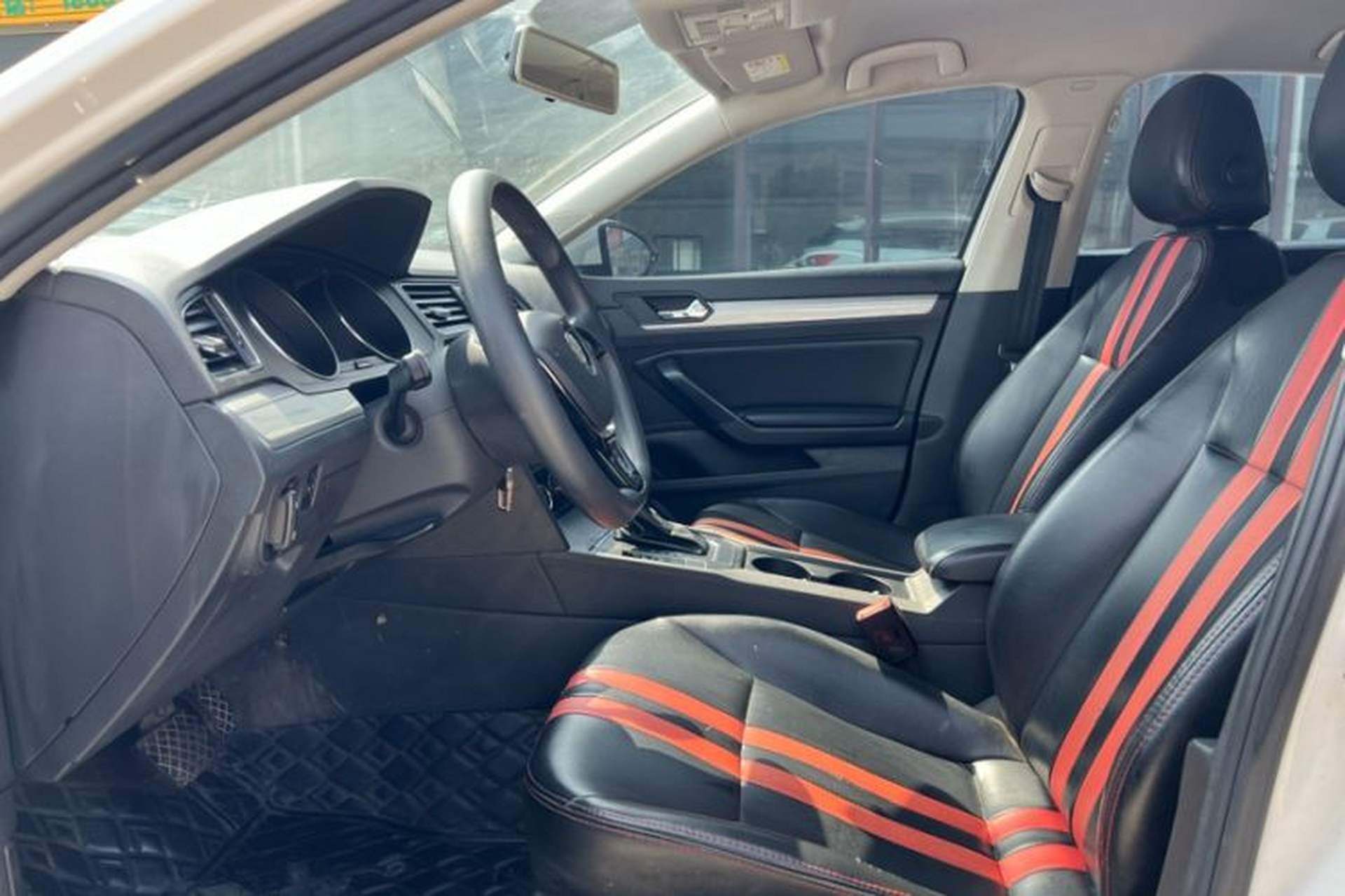 Used Volkswagen Lamando 2018 230TSI DSG Fashion Edition Interior 3