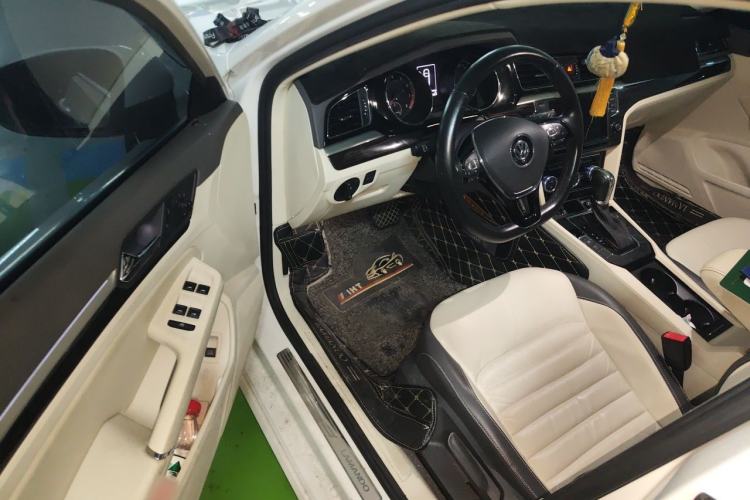 Used Volkswagen Lamando 2018 280TSI DSG Comfort Edition Interior 3