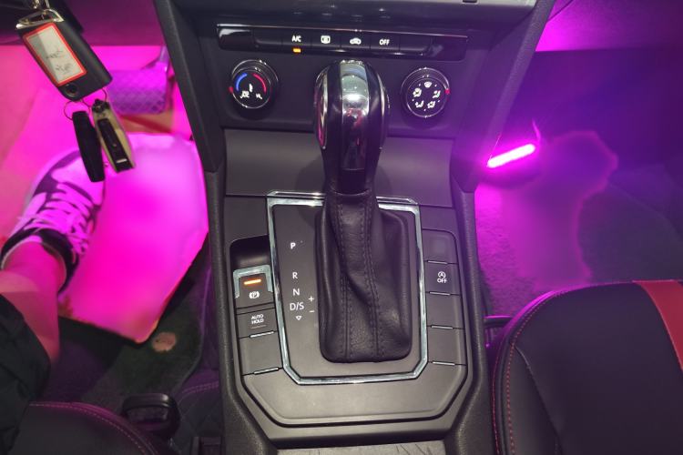 Used Volkswagen Lamando 2018 230TSI DSG Fashion Edition Interior 3