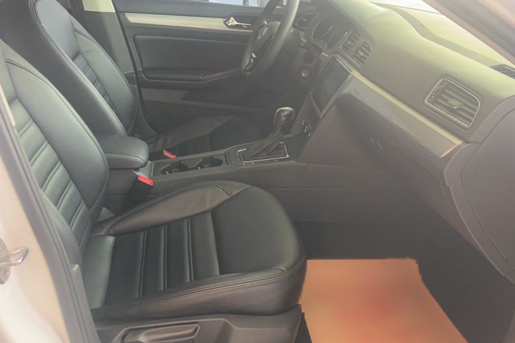 Used Volkswagen Lamando 2018 230TSI DSG Fashion Edition Interior 4