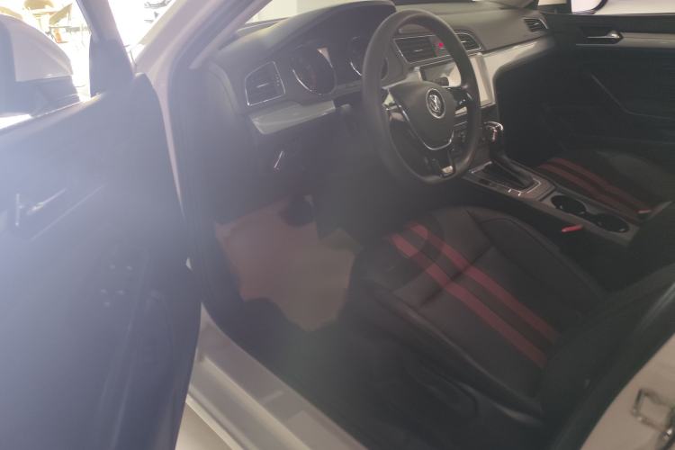 Used Volkswagen Lamando 2018 230TSI DSG Fashion Edition Interior 4