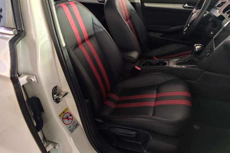 Used Volkswagen Lamando 2018 230TSI DSG Fashion Edition Interior 5
