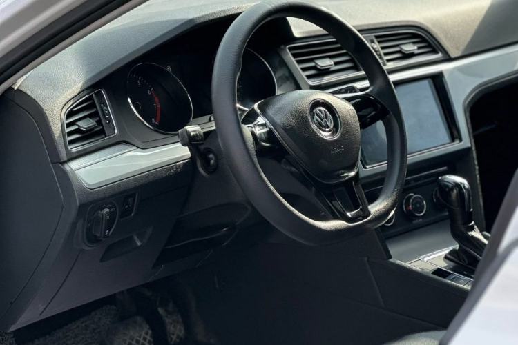 Used Volkswagen Lamando 2018 230TSI DSG Fashion Edition Interior 6