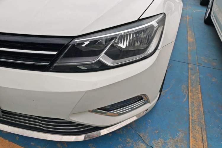 Used Volkswagen Lamando 2018 230TSI DSG Fashion Edition Left Front Headlight