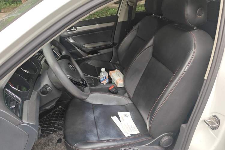 Used Volkswagen Lamando 2018 230TSI DSG Fashion Edition Left Front Seat