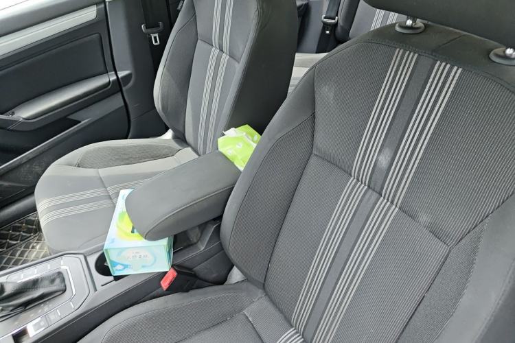 Used Volkswagen Lamando 2018 230TSI DSG Fashion Edition Left Front Seat
