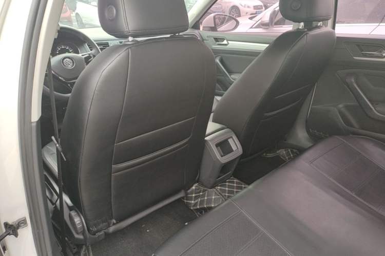 Used Volkswagen Lamando 2018 230TSI DSG Fashion Edition Left Front Seat