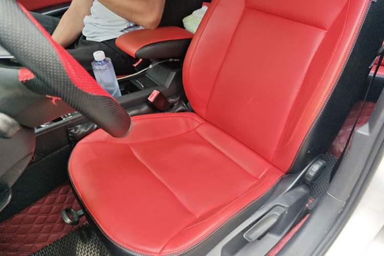 Used Volkswagen Lamando 2018 230TSI DSG Fashion Edition Left Front Seat