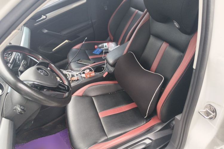 Used Volkswagen Lamando 2018 230TSI DSG Fashion Edition Left Front Seat
