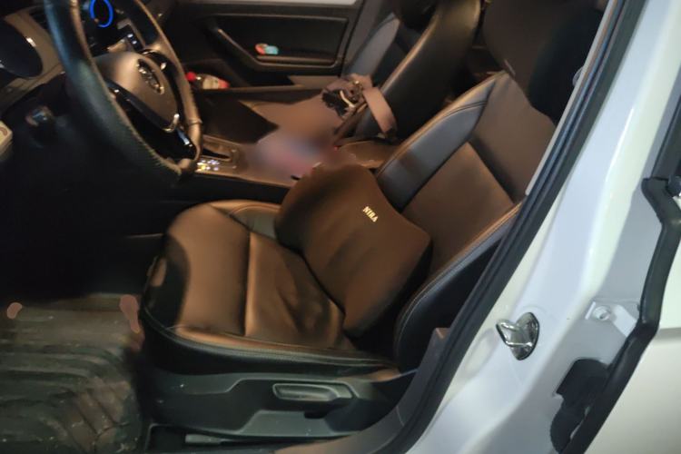 Used Volkswagen Lamando 2018 230TSI DSG Fashion Edition Left Front Seat