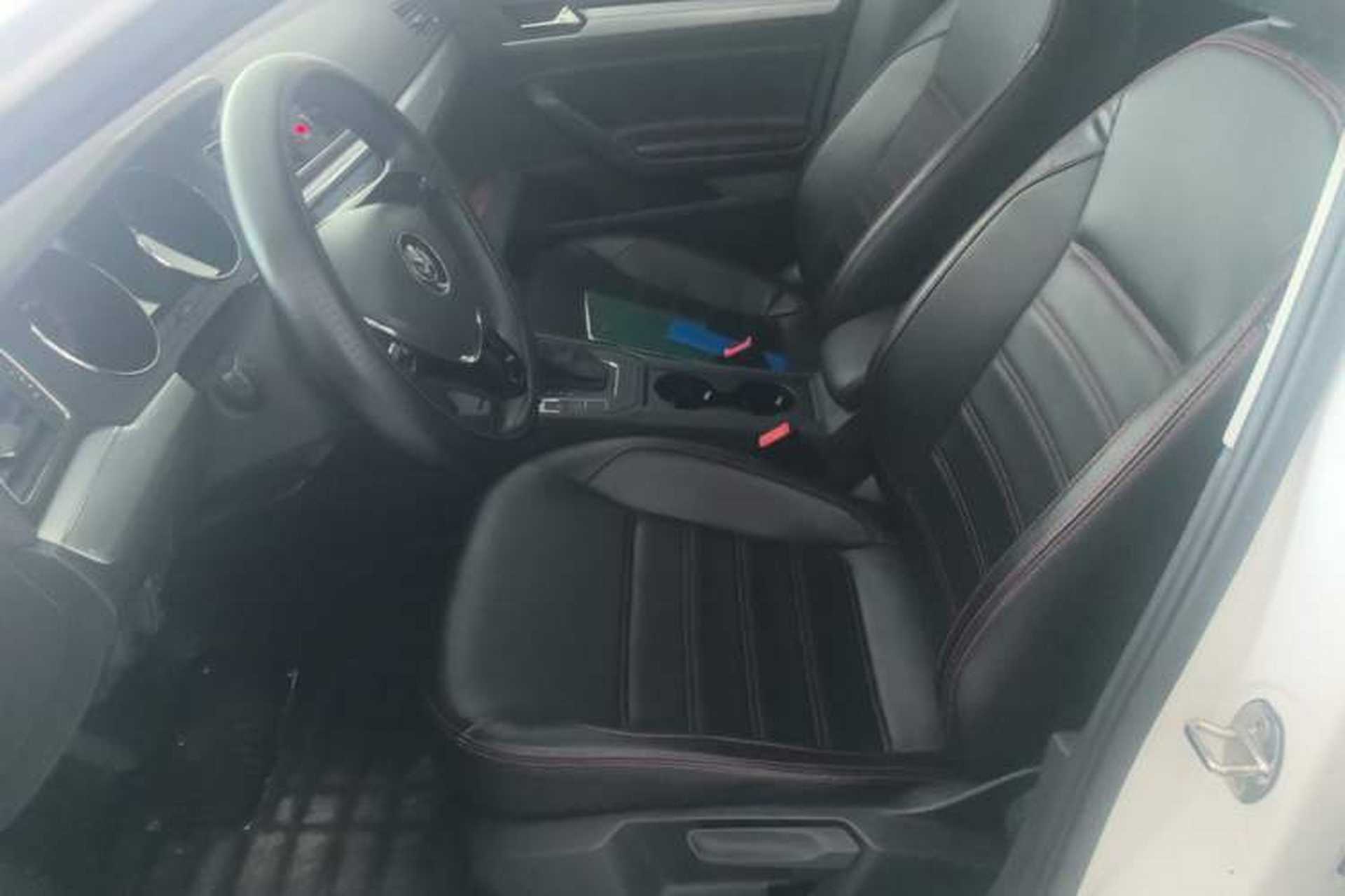 Used Volkswagen Lamando 2018 230TSI DSG Fashion Edition Left Front Seat